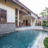 Отель PB - Villa 1 - 3BR · 3-BR Private Pool Villa Walk to Seminyak Beach, фото 18