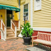 Отель Yankee Peddler Inn, фото 1