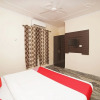 Отель OYO 30480 Hotel Mohan Palace, фото 14