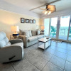 Отель Castaways 9c 2 Bedroom Condo by RedAwning, фото 24