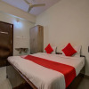 Отель OYO 10743 Silver Villa Guest House, фото 7