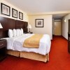 Отель Executive Inn & Suites, фото 6