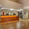 Отель Comfort Suites Grayslake near Libertyville North, фото 48
