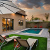 Отель Sapphire - Modern Getaway w Pool & Outdoor Grill, фото 11