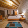 Отель Secret Hill Cave Suites, фото 16
