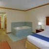 Отель Holiday Inn Express Hotel & Suites Brattleboro, an IHG Hotel, фото 4