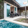 Отель Jomtien Lamore Villa 2 Bedroom with Jacuzzi Pool, фото 9