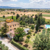 Отель Villa Fratta, sleeps 14 villa with private pool, AC and Wi-Fi close to Cortona-Villa Fratta, фото 2