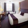 Отель Premier Inn Swansea Waterfront, фото 3