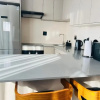 Отель Spacious 1 Bedroom Apartment in Johannesburg, фото 8
