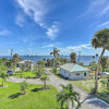Отель Luxe Florida Home w/ Decks & Views ~ 5 Mi to Beach, фото 18