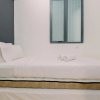 Отель Modern Look 2Br At Sky House Bsd Apartment, фото 2