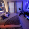 Отель Brand New Modern Pet Friendly Zen Home W/ Private Home Theater & Hot Tub! 2 Bedroom Home by RedAwnin, фото 33