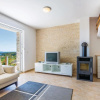 Отель Amazing Home in Banjol With Wifi and 3 Bedrooms, фото 5