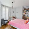 Отель Spacious and Bright Duplex Located in the 19th, фото 2