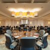 Отель DoubleTree by Hilton Chicago - North Shore Conference Center, фото 32