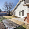 Отель Grand Prairie Home, 4 Mi to Joe Pool Lake!, фото 13