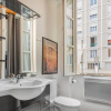Отель Descat - Lambert T1 Apartment 0, фото 5