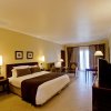 Отель White Sands Resort & Conference Centre, фото 4