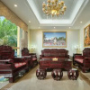 Отель Vienna 3 Good Hotel (Dehong Mang Airport Jewellery Town), фото 24