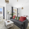 Отель WelHome - Stylish Studio with Park Views in Regent House 2, фото 6
