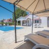Отель Nice Home in Vabriga with Outdoor Swimming Pool, Hot Tub & Outdoor Swimming Pool, фото 18