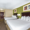 Отель Days Inn & Suites South Boston, фото 25