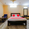 Отель Samrat Presidency by OYO Rooms, фото 10
