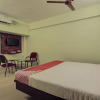 Отель Redwood By OYO Rooms, фото 17