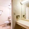 Отель Red Roof Inn & Suites Terre Haute, фото 48