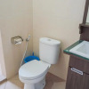 Отель SPOT ON 1792 Roemah Nenekoe Guest House, фото 7