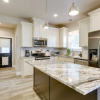 Отель Centrally Located Stunning 3BR 2BA Near Downtown, фото 14