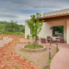 Отель Sedona Retreat w/ Patio, Bar & Swim Spa!, фото 1
