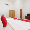 Отель RedDoorz Near Universitas LP3i Medan, фото 30