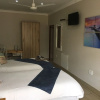 Отель Isle La Breeze Guesthouse, фото 5