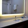 Отель Holiday Inn Express & Suites Batesville, an IHG Hotel, фото 9