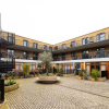 Отель The Tooting Hideout - Dazzling 3bdr Flat With Balcony, фото 16