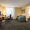 Отель Fairfield Inn & Suites by Marriott Calgary Downtown, фото 2