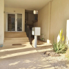Отель Hilton Beach Stunning Designer 2BR APT, фото 1