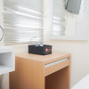 Отель Compact Minimalist Studio Apartment At Aeropolis Residence, фото 5