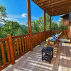 Отель Knockin' On Heaven's Door - 5 Br cabin by RedAwning, фото 15