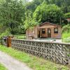 Отель Cosy Chalet in Bomal-sur-ourthe With Terrace в Дюрби