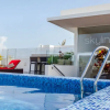 Отель In heart of town 1BR condo in steps distance from the 5th Av by Happy Address, фото 15