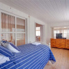 Отель Beachfront Dunes, Sleeps 8, 3 Bedrooms plus Den, Gulf Front, Pet Friendly, фото 5