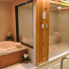 Отель Sybaris Pool Suites Indianapolis, фото 9