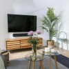Отель Modern & Chic 2BR/2BA apartment in trendy Chueca, фото 10