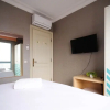 Отель Best Deal And Homey 2Br At Taman Beverly Apartment, фото 7