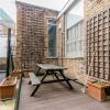 Отель Luxury 2BR Flat in Knightsbridge W/patio, 4 Guests, фото 18
