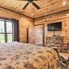 Отель Sevierville Cabin: Hot Tub, Views & Near Dollywood, фото 10