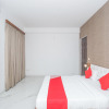 Отель OYO 12045 Pinewood Premium Suites, фото 7